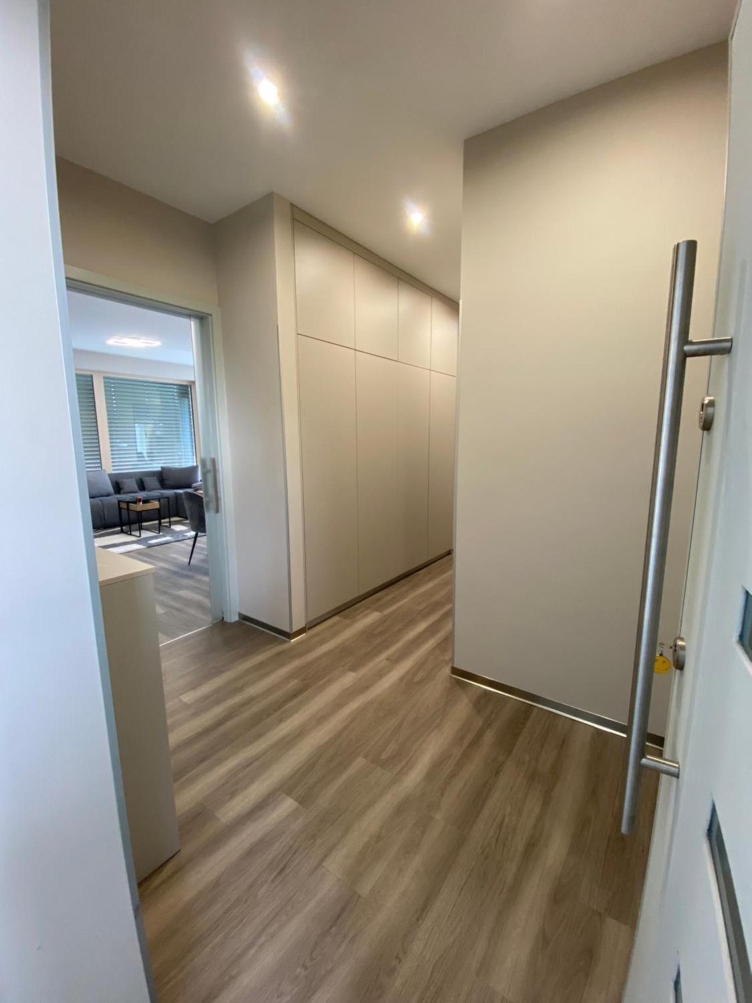 Modern Living In Budapeste Exterior foto